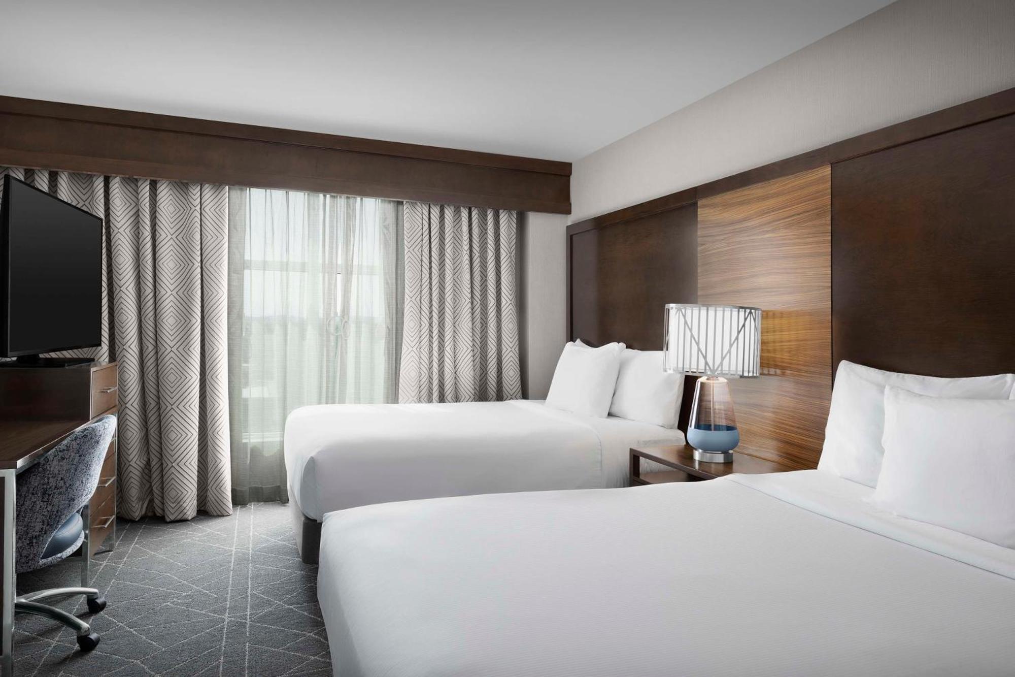 เอมบาสซี สวีท บาย ฮิลตัน เคนเนซอร์ ทาวน์ เซ็นเตอร์ Hotel ภายนอก รูปภาพ